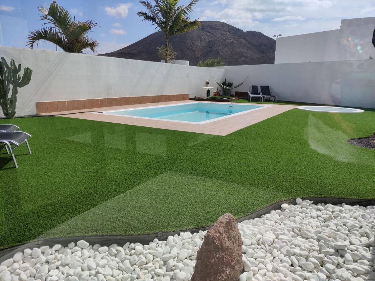 Villa Lanzarote Deluxe & Spa Pool ปลายาบลังกา ภายนอก รูปภาพ