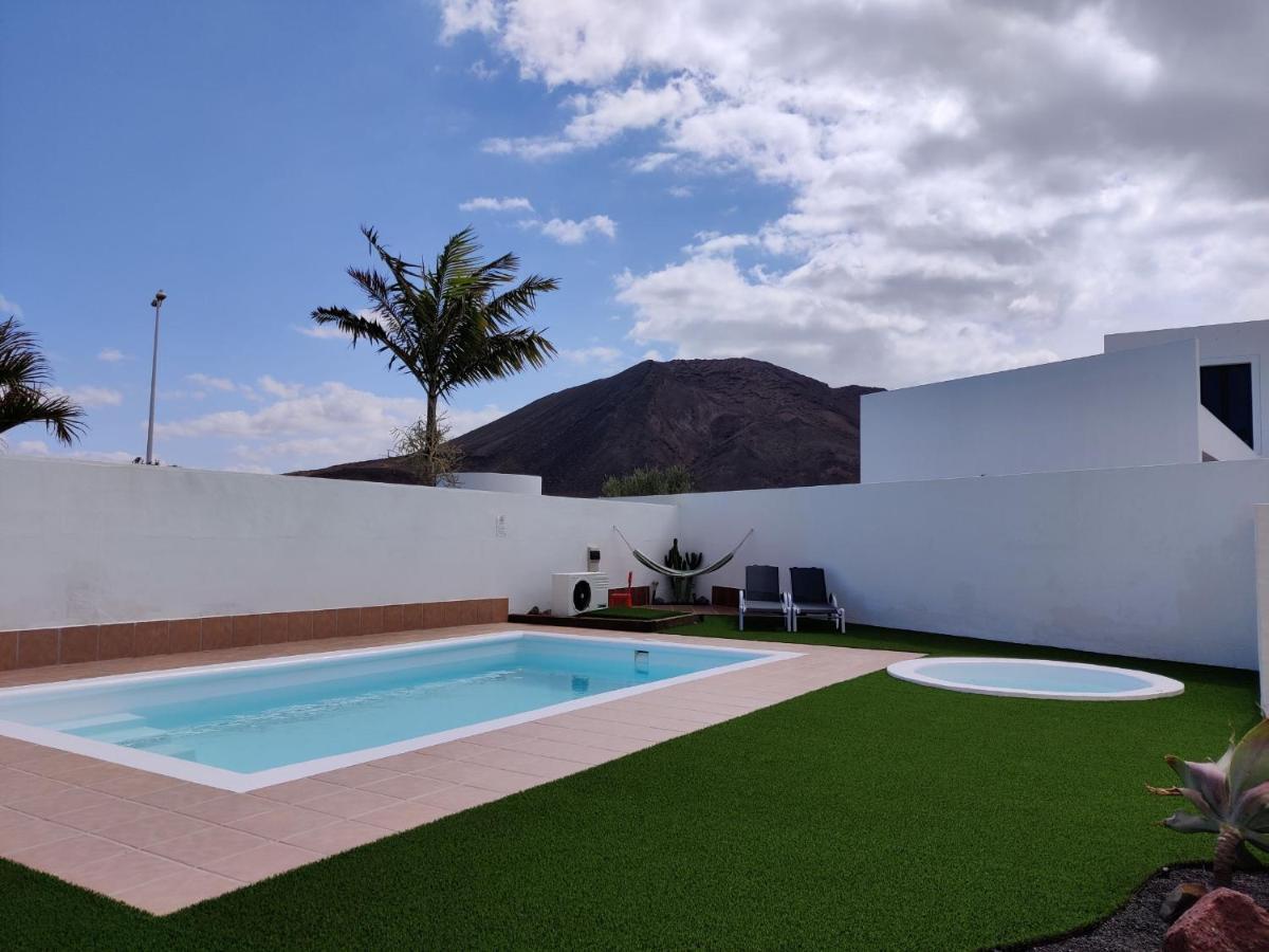 Villa Lanzarote Deluxe & Spa Pool ปลายาบลังกา ภายนอก รูปภาพ