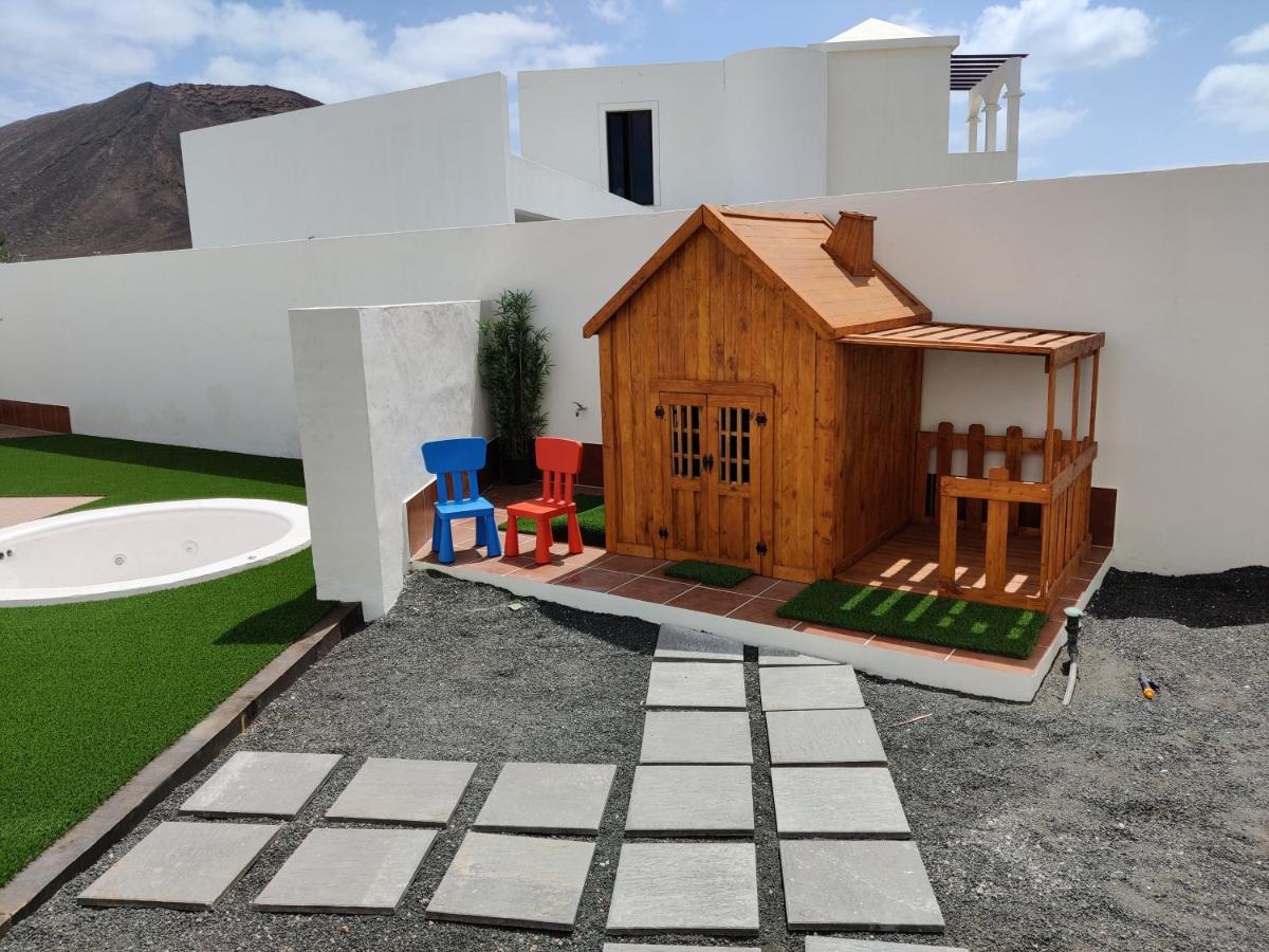 Villa Lanzarote Deluxe & Spa Pool ปลายาบลังกา ภายนอก รูปภาพ