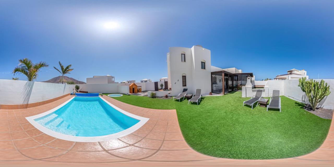 Villa Lanzarote Deluxe & Spa Pool ปลายาบลังกา ภายนอก รูปภาพ