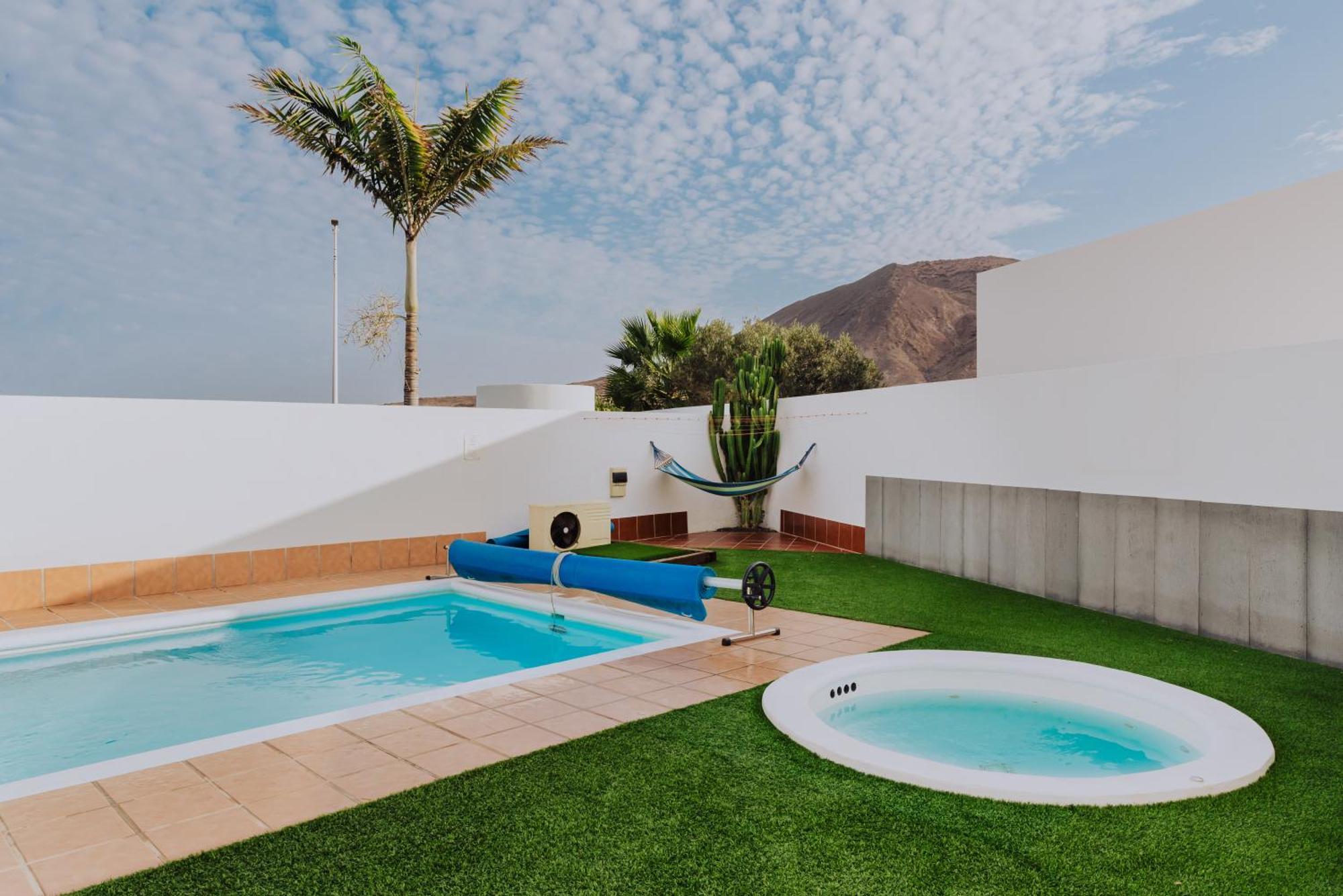 Villa Lanzarote Deluxe & Spa Pool ปลายาบลังกา ภายนอก รูปภาพ