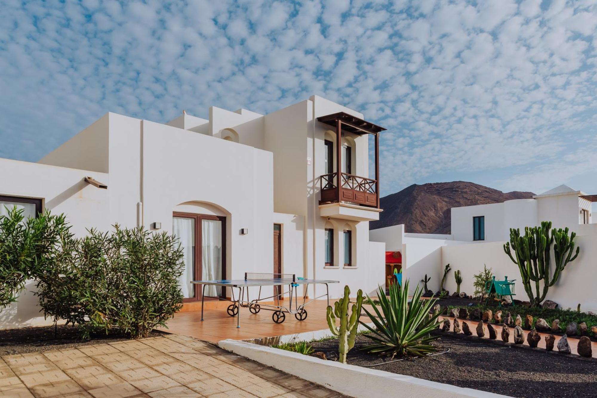 Villa Lanzarote Deluxe & Spa Pool ปลายาบลังกา ภายนอก รูปภาพ